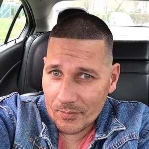 Meet your Posher, Nehemiah